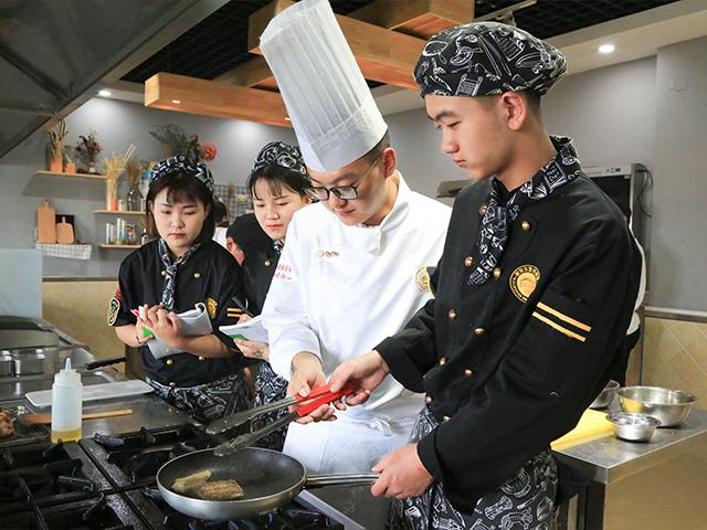 西餐是什么专业 西式烹调师主要学什么